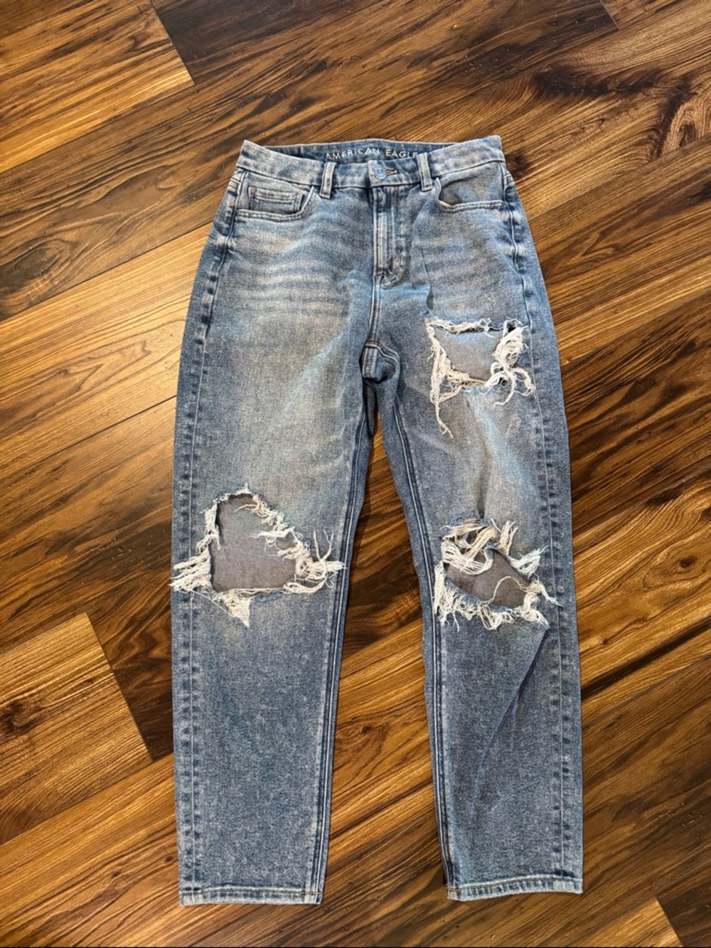 American Eagle curvy mom jeans size 4